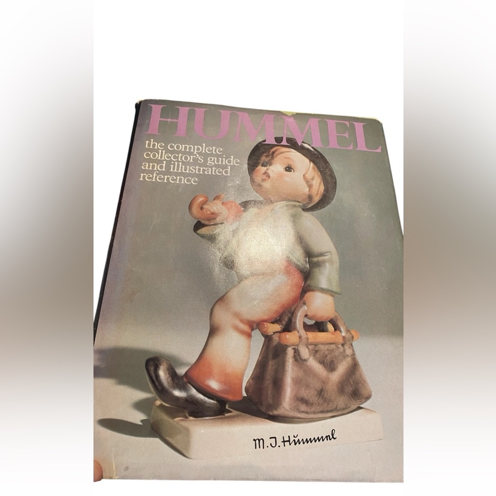 HUMMEL-The Complete Collectors Guide and Illustrated Reference 1976 book